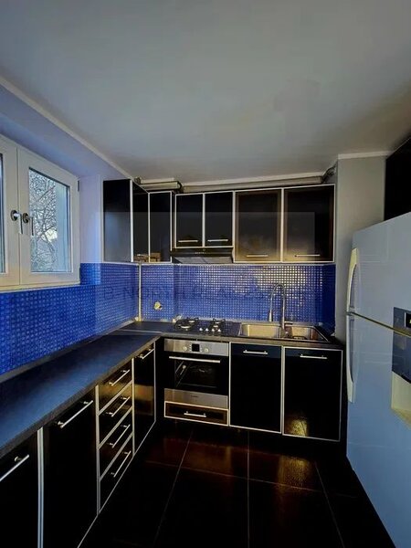 Unirii, Tineretului, apartament 3 camere de inchiriat, metrou in proximitate.